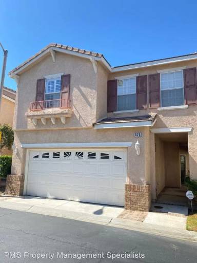 Main picture of 525 Yarrow Dr