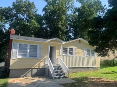 Main picture of 914 Wainwright Ave