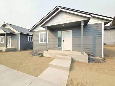 Main picture of 1214 N Baker Ave