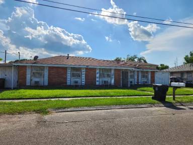 Main picture of 4920 Rhodes Dr