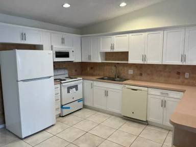 Main picture of 4423 Woodstock Dr