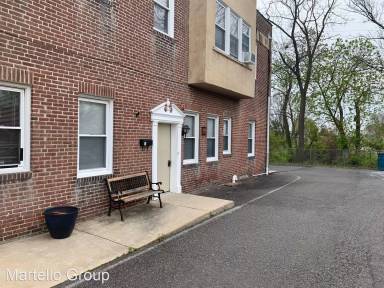 Main picture of 412 Powhattan Ave