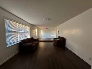 Main picture of 1511 Thistledown