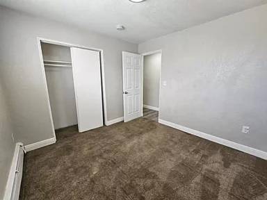 Main picture of 1666 Clinton St