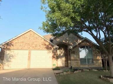 Main picture of 2405 Mallard Dr
