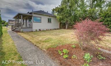 Main picture of 2217 Lincoln St