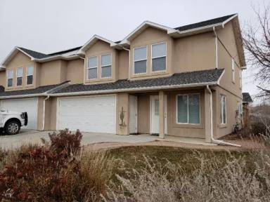 Main picture of 710 Willow Creek Rd