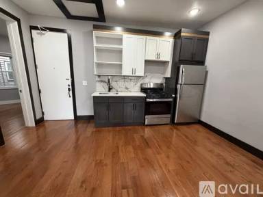 Main picture of 45 Saint Pauls Ave