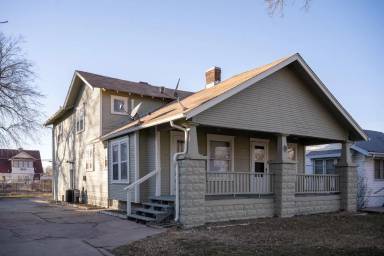 Main picture of 1825 S Topeka Ave