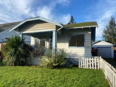 Main picture of 6125 N Boston Ave