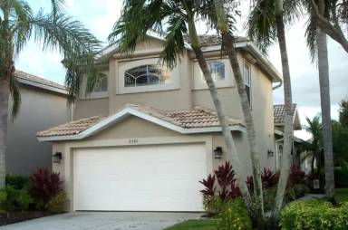 Main picture of 6581 Castlelawn Pl