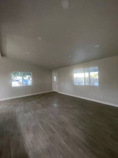 Main picture of 4823 W Myrtle Ave