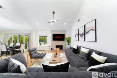 Main picture of 15942 McCord Cir