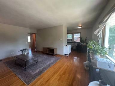 Main picture of 913 High St