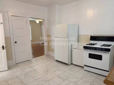 Main picture of 713 Greenfield Ave SW
