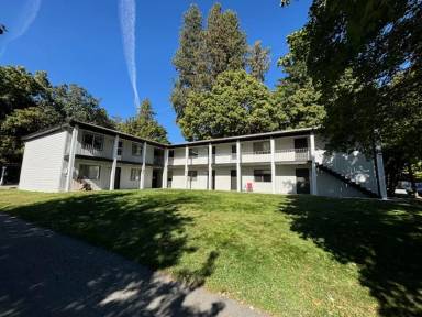 Main picture of 725 N 2nd St