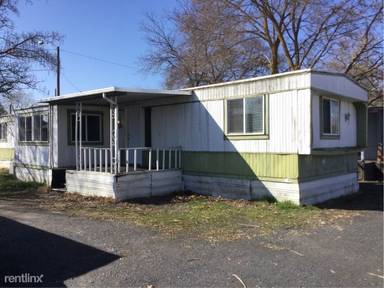Main picture of 325 NW 11th St