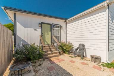 Main picture of 306 Castin Ln