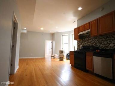 Main picture of 2946 W Lexington St