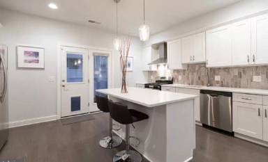 Main picture of 2632 Ritter St