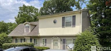 Main picture of 908 North St