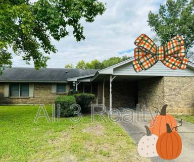 Main picture of 761 Forestdale Dr