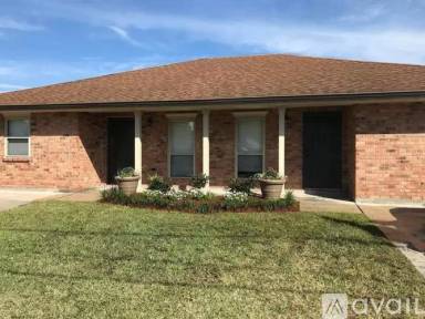 Main picture of 120 Park Dr