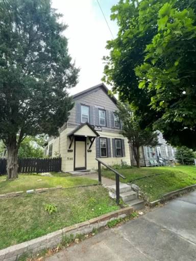 Main picture of 520 S Water St