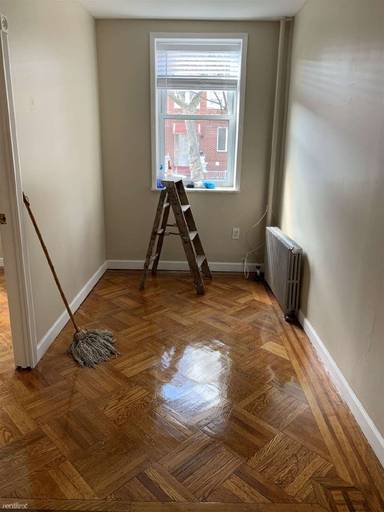 Main picture of 2071 68th St