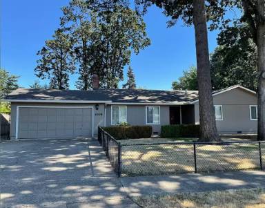 Main picture of 6308 Woodlawn Dr NE