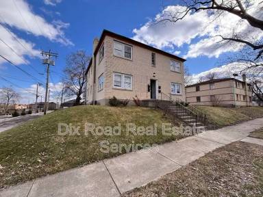 Main picture of 24 S E St