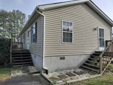 Main picture of 2189 Jeffress Rd