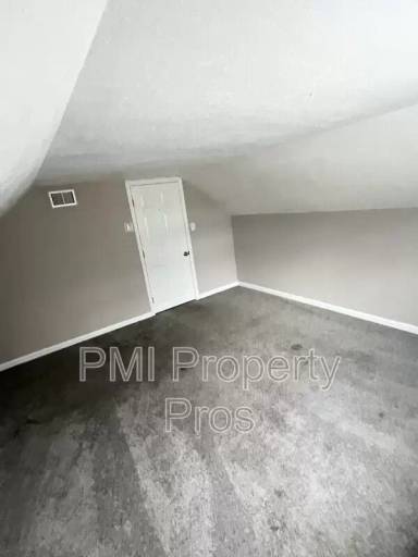 Main picture of 4678 N 49th St