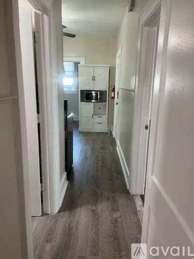 Main picture of 466 E 26th St