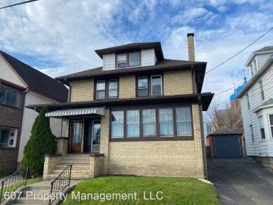 Main picture of 203 Squires Ave