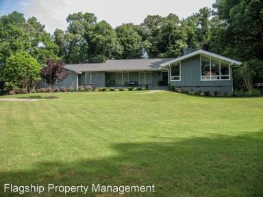 Main picture of 801 Knollwood Dr