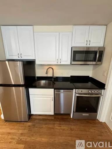 Main picture of 17 Fairbanks St