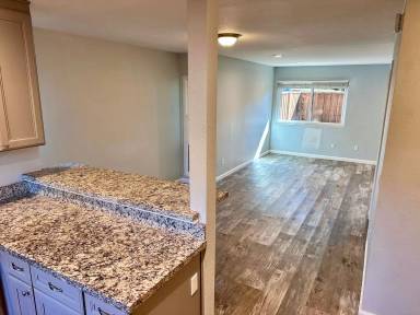 Main picture of 685 Racquet Club Cir