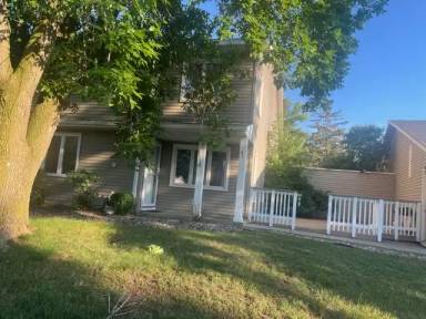 Main picture of 9486 Ranchview Ln N