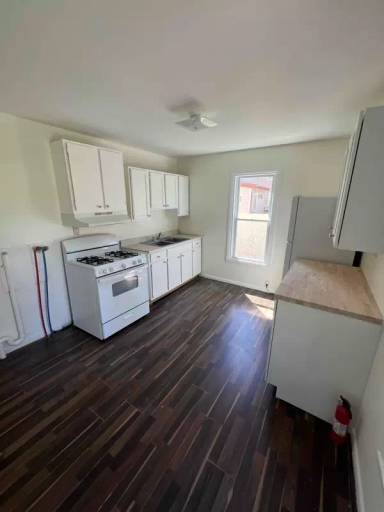 Main picture of 122 South St