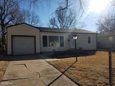 Main picture of 2938 S Vine St