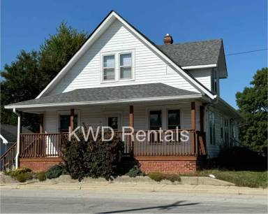 Main picture of 46 E Main St