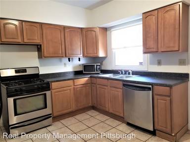 Main picture of 2820 Edwards Way