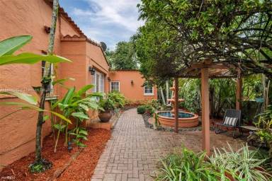 Main picture of 1110 Pizarro St
