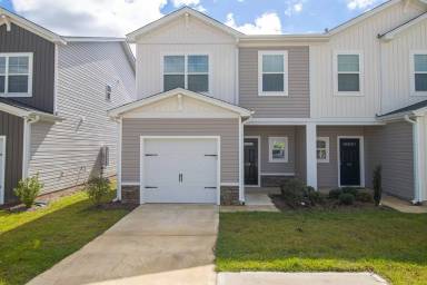 Main picture of 729 Gatestone Ln