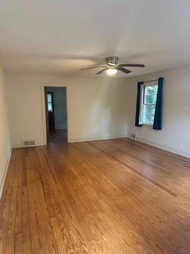 Main picture of 566 Mulberry Ln