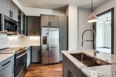 Main picture of 3300 Kim Ln