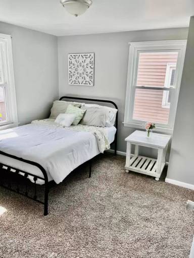 Main picture of 2776 Eggert Rd