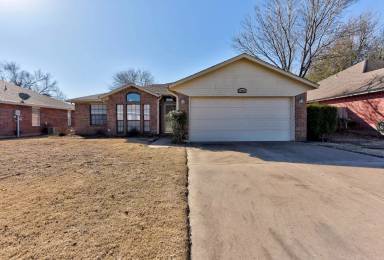 Main picture of 1300 Teakwood Dr