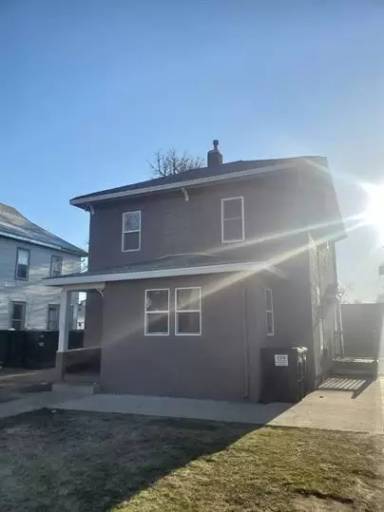 Main picture of 736 S 1st Ave